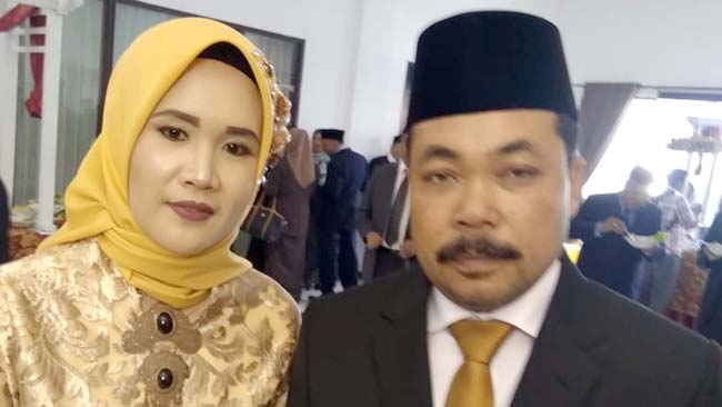 Sudarman S.Pd Anggota DPRD Kabupaten Malang Bersama Nina Susanti. (tim)