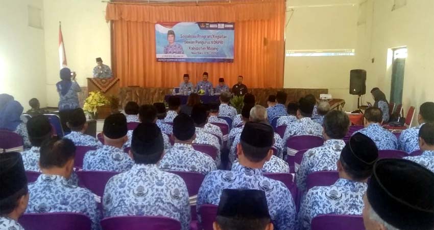 Sosialisasi dan Pembinaan Hukum Anggota Korpri Kecamatan Donomulyo. (H Mansyur Usman/Memontum.Com)