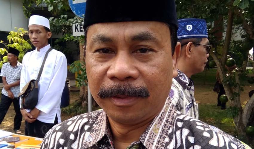 Drs Suwadji SIP MSi Kepala DPMD Kabupaten Malang. (sur)