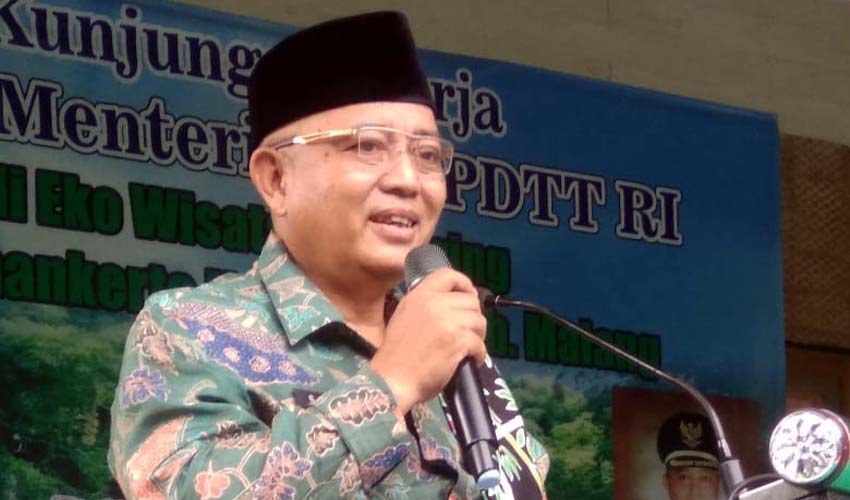 Bupati Malang Drs HM Sanusi MM Saat Beri Sambutan. (Sur/Cw-1)