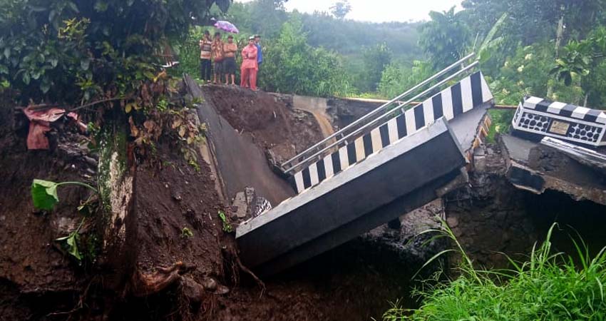 Jembatan di Dau Ambrol. (ist)