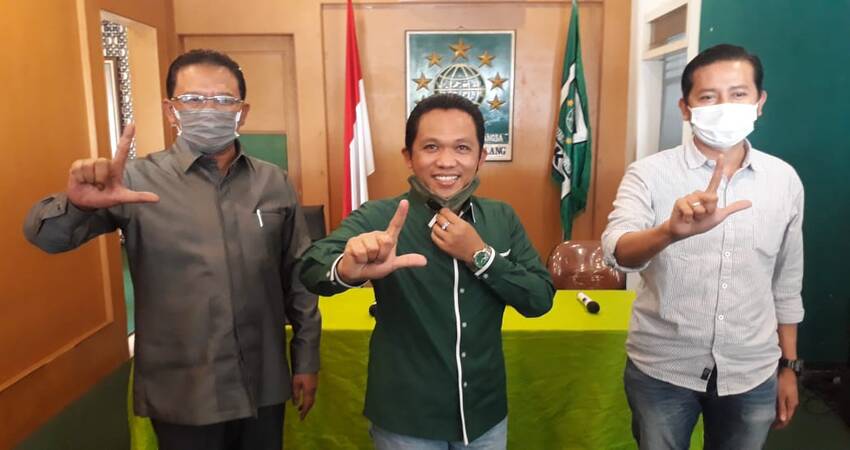 Kader PKB yang jugga Bupati Lumajang Thoriqul Haq dukung penuh pasangan Lathifah Shohib-Didik Budi Muljono (Ladub) di Pilkada Kabupaten Malang.