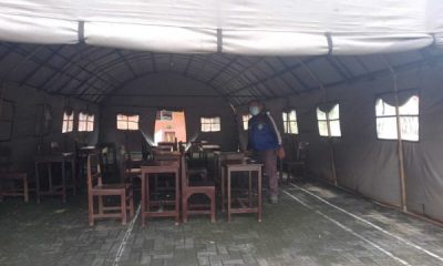 Ruang Kelas Roboh, Siswa SMK Islam Ma'arif Malang Terpaksa Gelar Ujian di Tenda Darurat