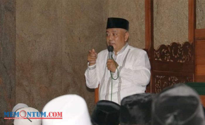 Bupati Sanusi Sapa Warga Sumberpucung Malang dengan Salat Subuh Berjamaah