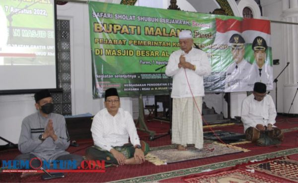 Bupati Malang Gelar Safari Salat Subuh Berjamaah Perdana di Masjid Besar Al-Azhar Turen