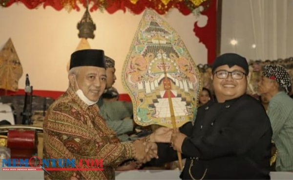 Kunjungi Pesarean Gunung Kawi, Bupati Malang Hadiri Gelaran Wayang Kulit Haul Eyang Raden Mas Imam Soedjono