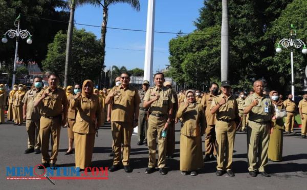 Sebanyak 32 ASN Pemkab Malang Terima SK Purna Tugas