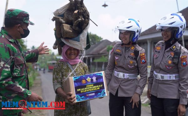 Jelang HUT Ke-67, Satlantas Polres Malang Baksos Sembako ke Warga di Desa Gubukklakah Poncokusumo