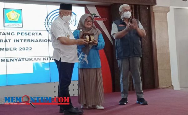 Peringatan Hari Isyarat Internasional Gerkatin Jatim Digelar di Pendopo Agung Kabupaten Malang