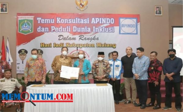 Hadiri Pemberian Penghargaan Peduli Disabilitas, Bupati Malang Ingatkan Peluang Kerja dan Pemanfaatan