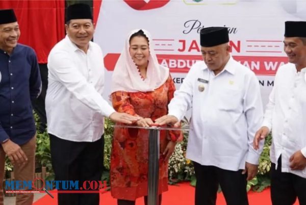 Bupati Malang bersama Yenny Wahid Resmikan Jalan di Kecamatan Kepanjen dengan Nama Gus Dur